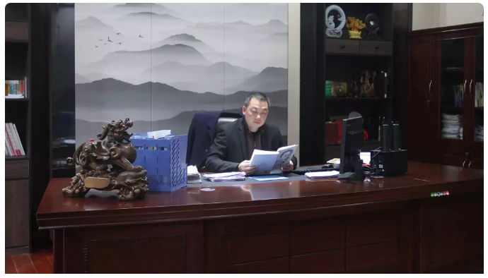 张家界国辉建材有限公司,张家界塔吊租赁,施工电梯租赁,重型吊车租赁,随车吊租赁,办公车辆