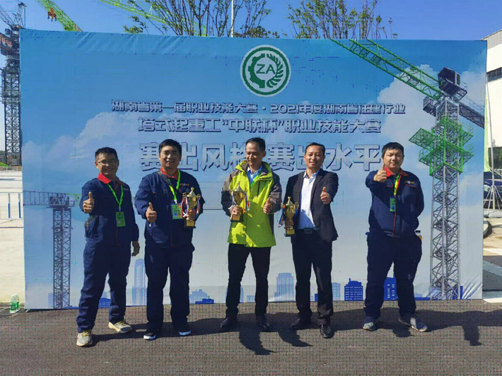 张家界国辉建材有限公司,张家界塔吊租赁,施工电梯租赁,重型吊车租赁,随车吊租赁,办公车辆